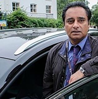 Sanjeev Bhaskar Wins Best TV Character Award